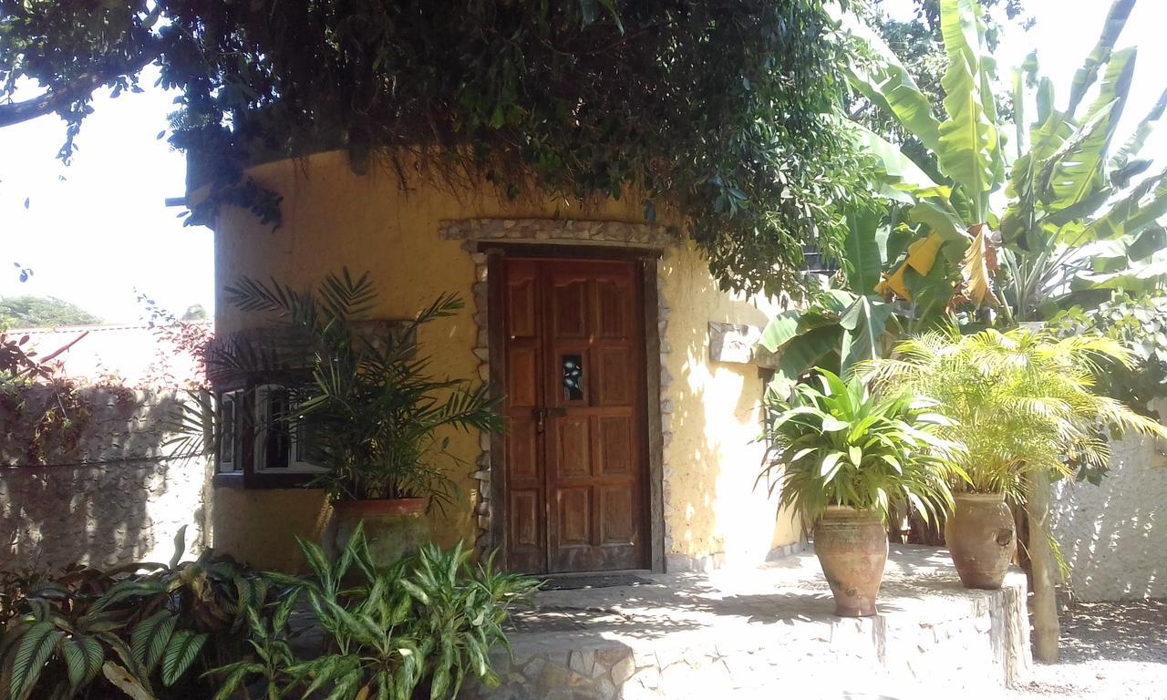 Kokrobite Garden Exterior photo